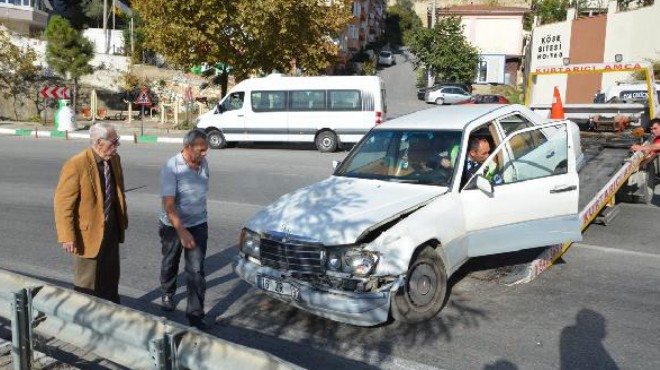 Eşref Kolçak otomobiliyle kaza yaptı