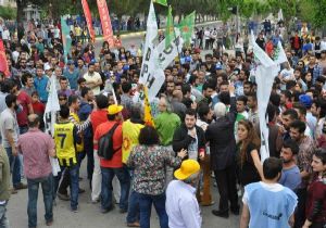 Denizli’de 1 Mayıs kutlamalarında Öcalan sloganı gerginliği 