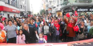 MHP Karşıyaka dan Andımız protestosu 