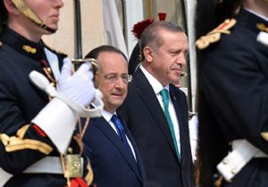 Hollande’ın Erdoğan’dan ricası: Cihatçı gençleri…