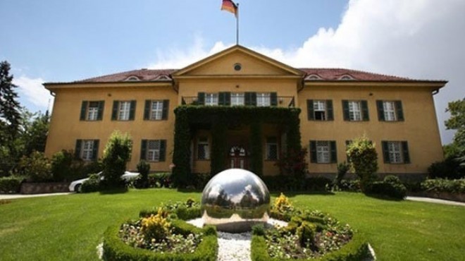 Flaş: Almanya büyükelçiliğini de kapattı!