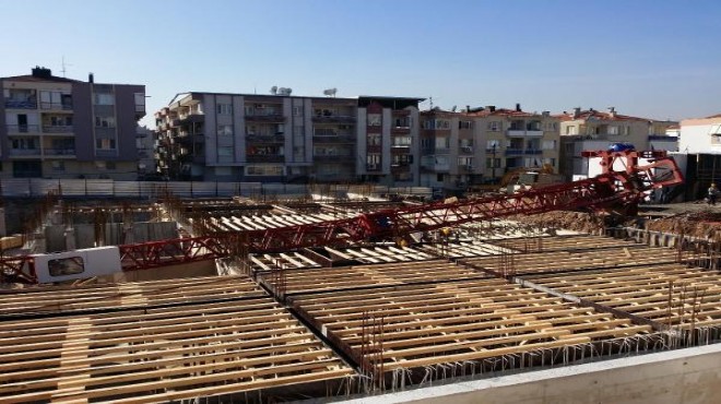 Flaş! İzmir’de emniyet binası inşaatında korkunç kaza