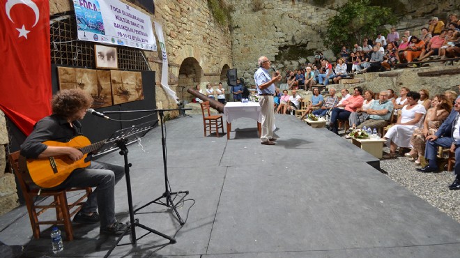 Foça nın festivalinde edebiyat etkinliklerine yoğun ilgi