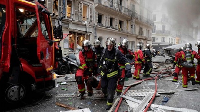Fransa da patlama: Çok sayıda yaralı var!