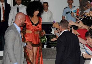 Lady Gaga ya İstanbul da coşkulu karşılama