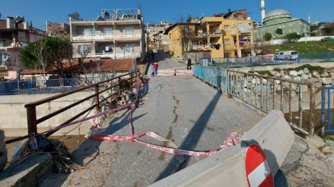 Gaziemir de yağışlardan zarar görmüştü: Kapatılan köprünün onarılmasını istiyorlar!