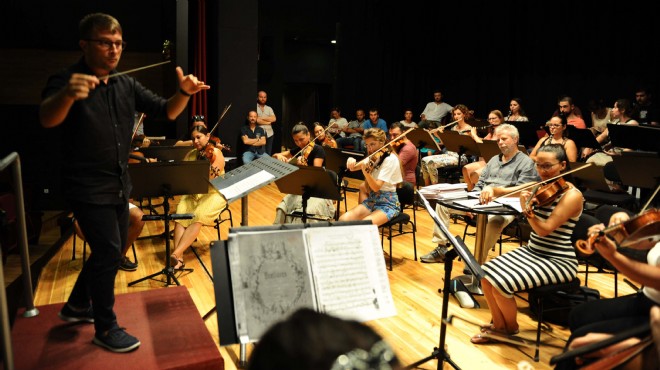 Geleceğin orkestra şefleri Karşıyaka’da yetişiyor