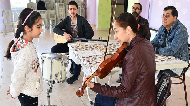 İzmir in çocuk orkestrası yola çıkıyor