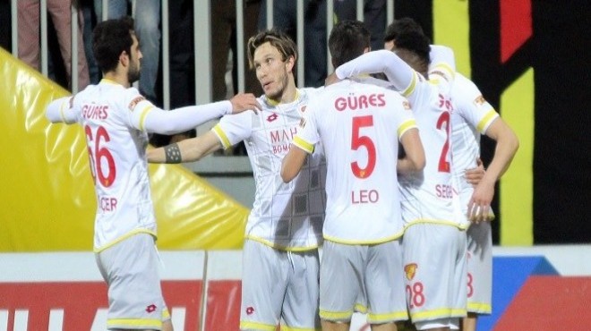 Göztepe de yönetim futbolcuları uyardı