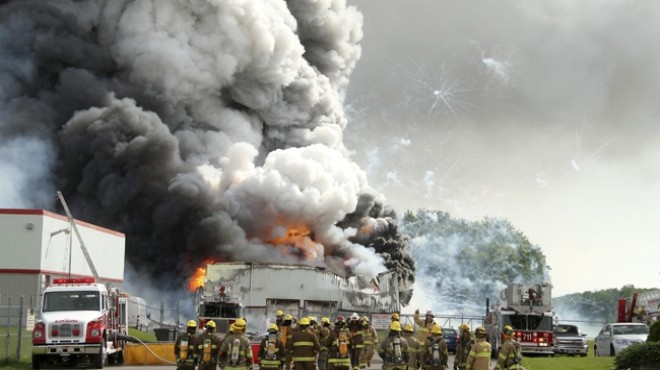 Havai fişek fabrikasında patlama: 17 ölü