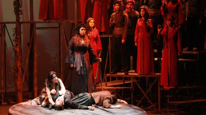 Hekimoğlu Operası ilk kez İzmir de