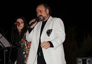 Hakan Aysev’den muhteşem Urla konseri