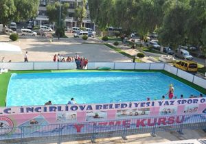 İncirliova da çocuklara özel havuz keyfi
