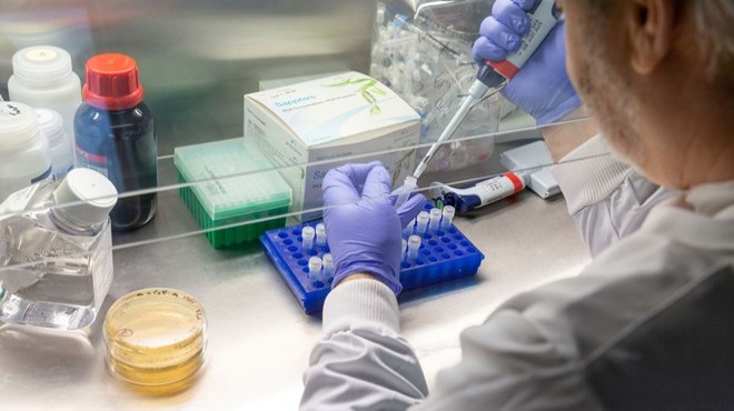 İki yeni Covid-19 aşı adayının klinik denemelerine başlandı