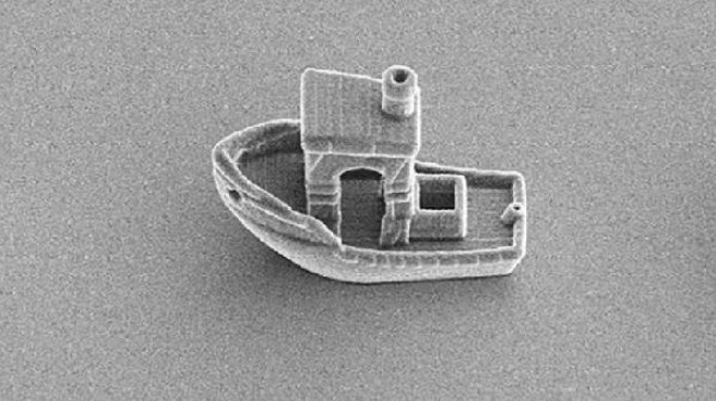İnsan vücudunda ilaç taşıyacak dünyanın en küçük teknesi üretildi
