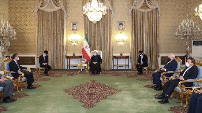 İran ve Çin 25 yıllık iş birliği anlaşması imzaladı