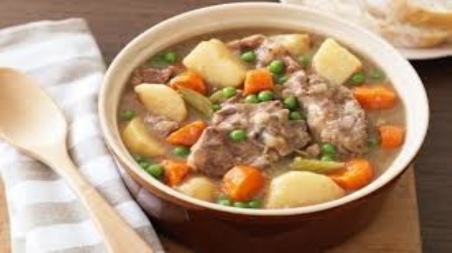 Irish Stew (İrlanda usulü güveç)