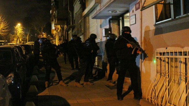 İstanbul da terör operasyonu: 8 gözaltı