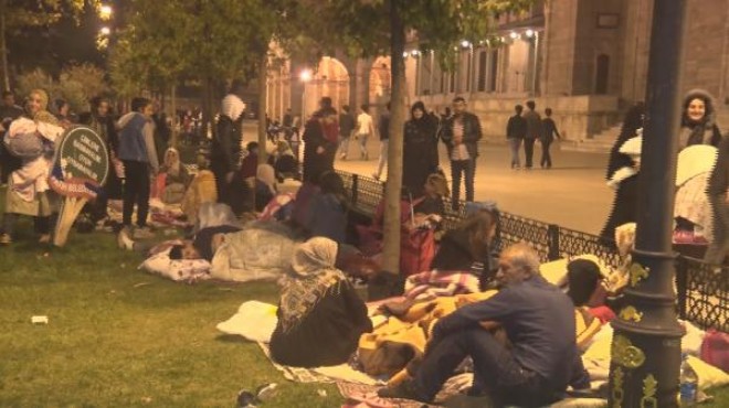 İstanbul da vatandaşlar geceyi sokakta geçirdi