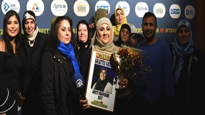 İsveç te yılın kahramanı bir Türk kadını