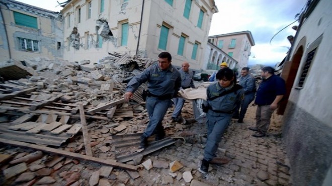İtalya yı deprem vurdu: 73 ölü