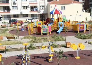 Gaziemir’de parklar artık daha güvenli