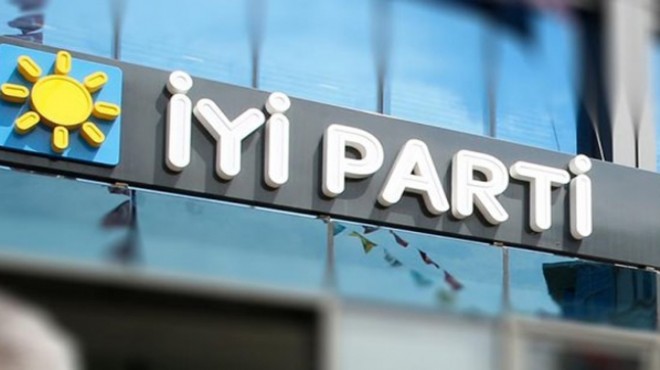 İYİ Parti İzmir de arka arkaya istifalar!