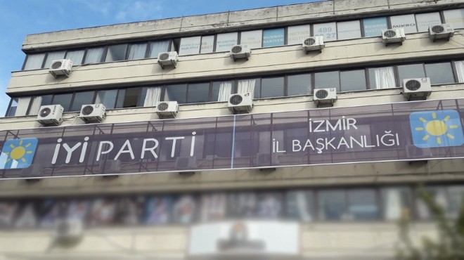 İYİ Parti İzmir de yeni yönetim belirlendi