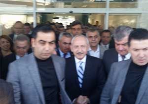 Kılıçdaroğlu İzmir de: Havaalanında büyük karşılama