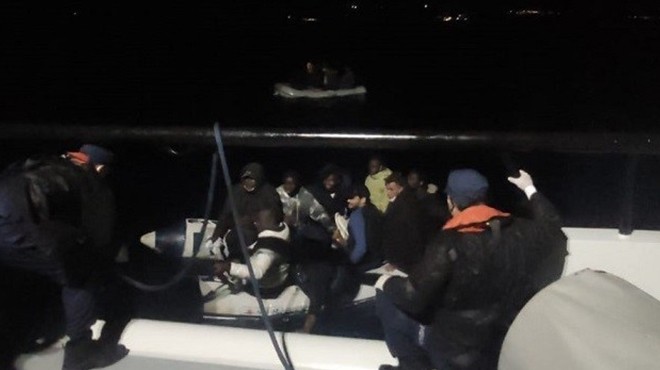 İzmir açıklarında 16 sığınmacı kurtarıldı