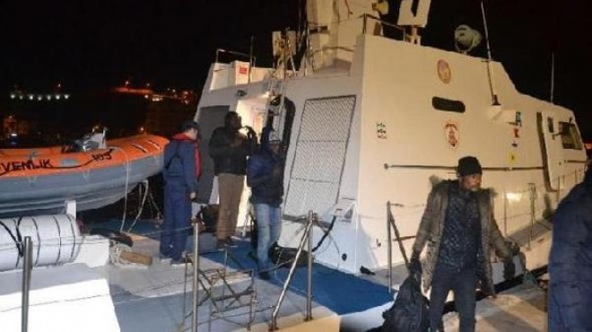 İzmir açıklarında 163 kaçak göçmen yakalandı