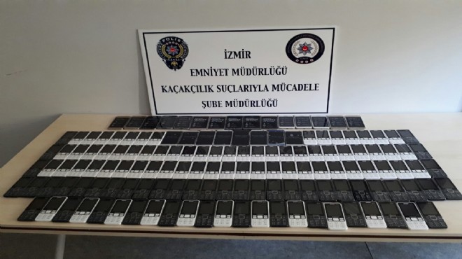 İzmir de 143 kaçak cep telefonu yakalandı!