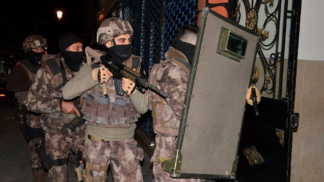 İzmir de 3 koldan operasyon: PKK, mafya ve zehir tacirlerine darbe!