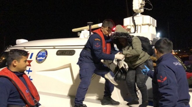 İzmir de 43 düzensiz göçmen yakalandı