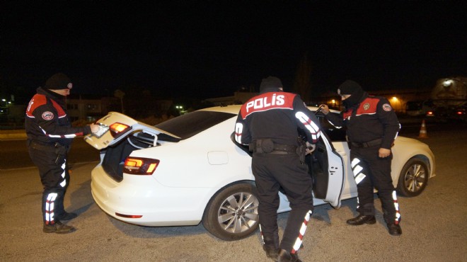 İzmir’de 755 polisle ‘huzur’ operasyonu!