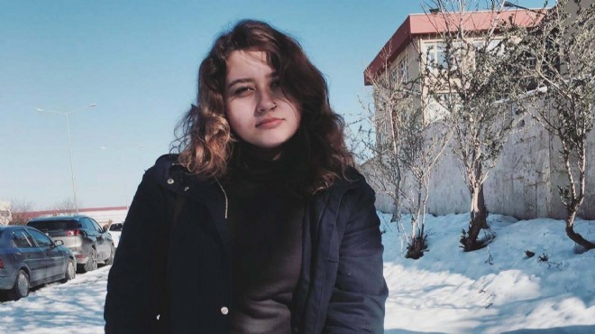 İzmir’de acı son… Üniversiteli Simay kaza kurbanı!