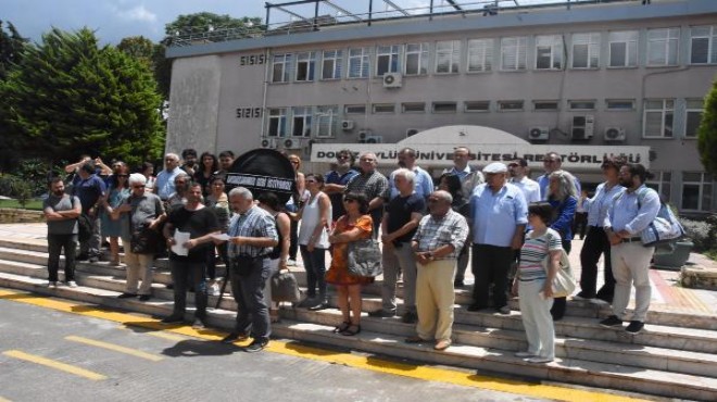 İzmir de açığa alınan akademisyenlerden protesto