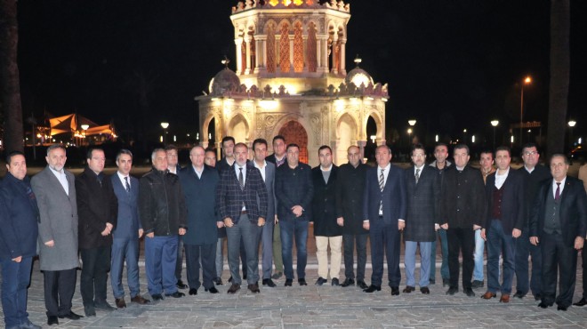 İzmir de AK Partili 30 başkandan Kudüs tepkisi