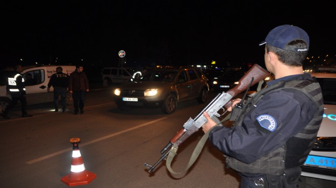 İzmir de asayiş raporu: 1 haftada 219 kişi yakalandı!