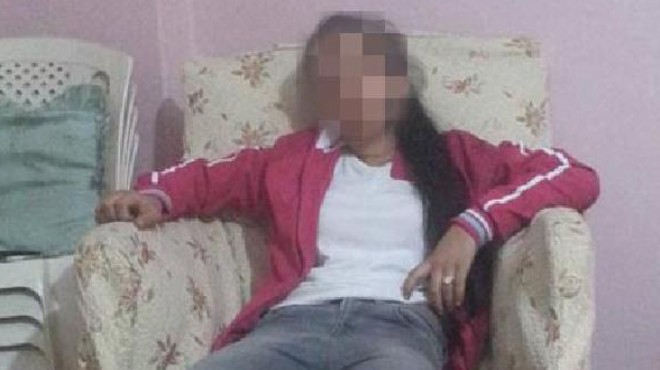 İzmir de babasını öldüren kız annesi ile tutuklandı