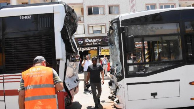 İzmir de belediye otobüsleri çarpıştı: 11 yaralı!