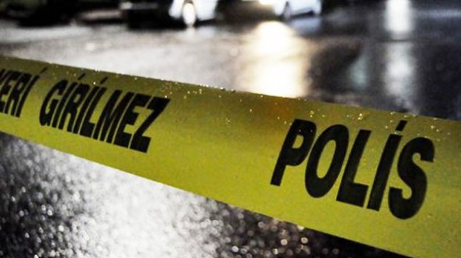 İzmir de bıçaklı düello dehşeti: 1 ölü, 1 yaralı