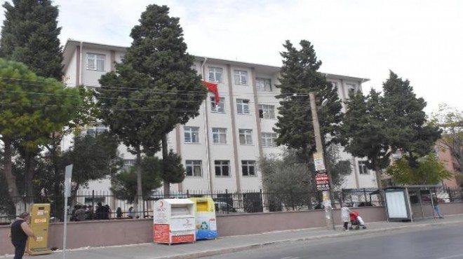 İzmir de bir gecede iki okulu soyan hırsız yakalandı!