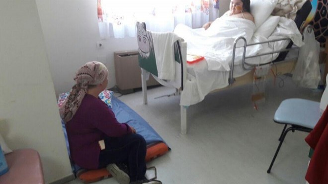 İzmir’de çaresizliğin resmi: Hastaneye yer yatağı kurdu!
