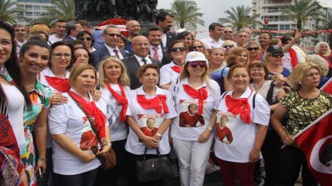 İzmir de CHP lilerden  İzmir Marşı  ile 19 Mayıs kutlaması