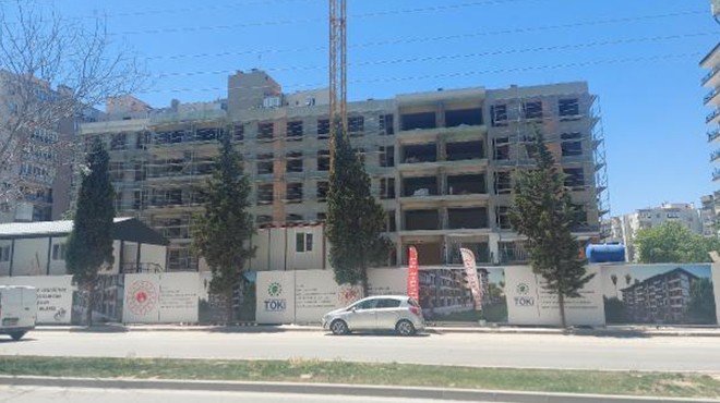 İzmir de depremde yıkılan binaların yerinde yenileri yükseliyor