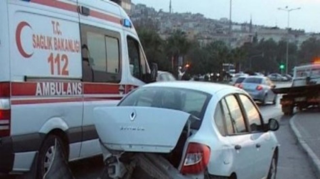 İzmir de düğün yolunda feci kaza: 8 yaralı
