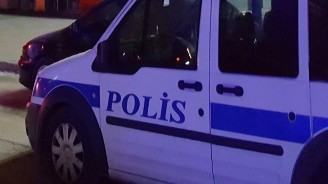 İzmir’de ‘dur’ ihtarına uymayan aracın çarptığı polis şehit oldu