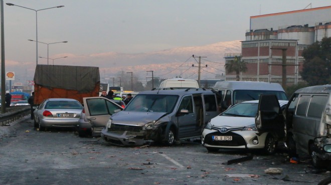 İzmir’de feci kaza! 20 araç birbirine girdi: 1 ölü, 7 yaralı
