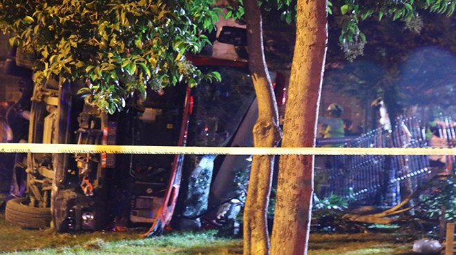 İzmir de feci kaza: 9 yaralı!
